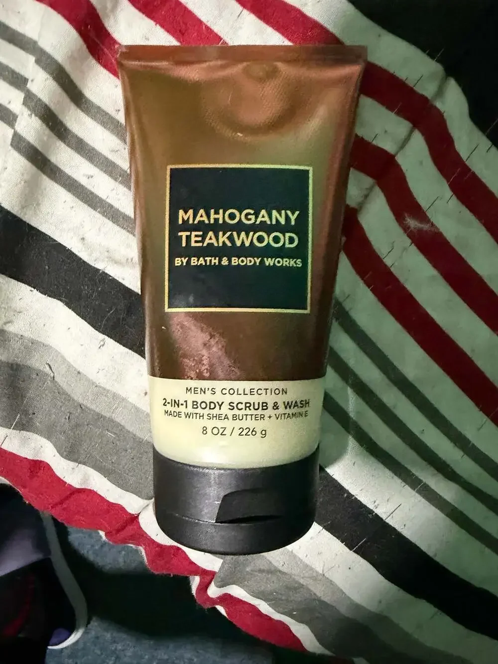#204 B&BW Mahogany Teakwood Men's Collection Body Scrub